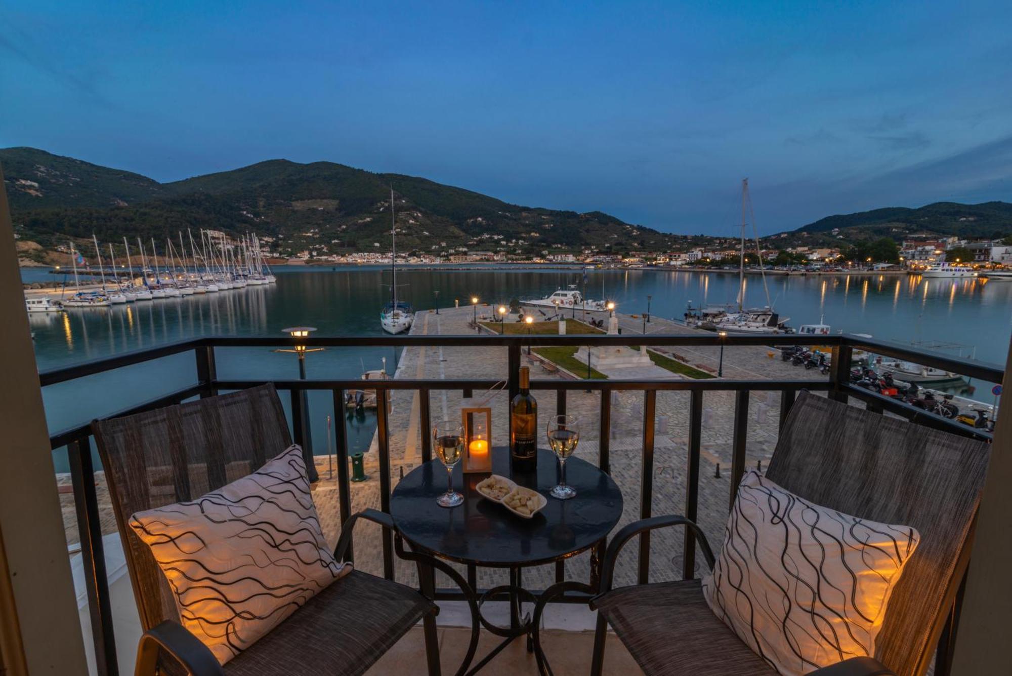 Faros Coastal Apartments Skopelos Exterior foto